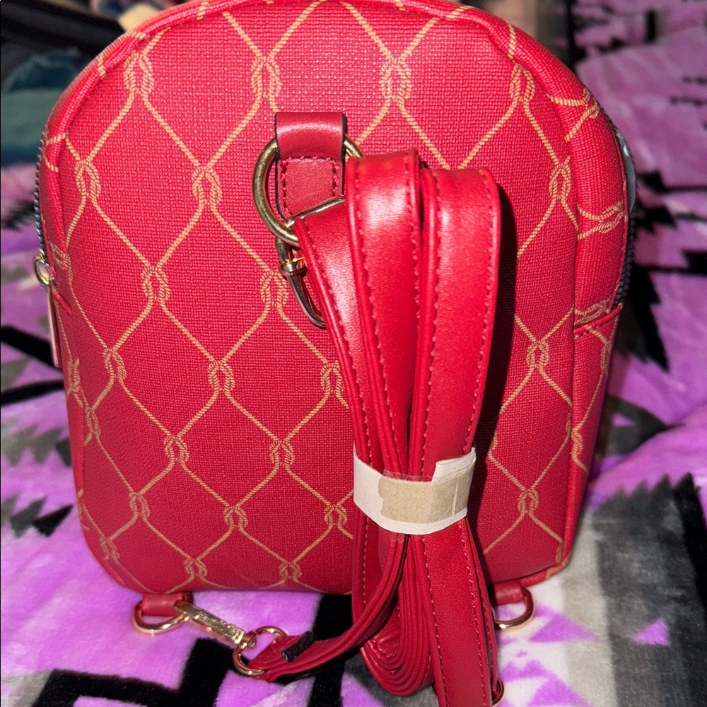 Chic Red Women's Backpack - Picture 6 of 7